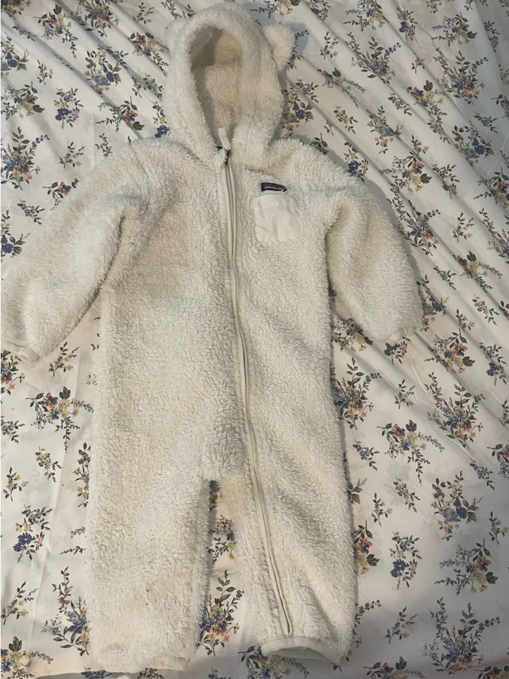 Patagonia Baby Bear Bunting 2T- Birch White